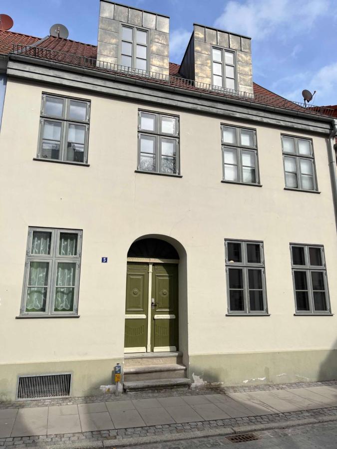 Im Zentrum Wohnen, Ruhe Geniessen グライフスヴァルト エクステリア 写真